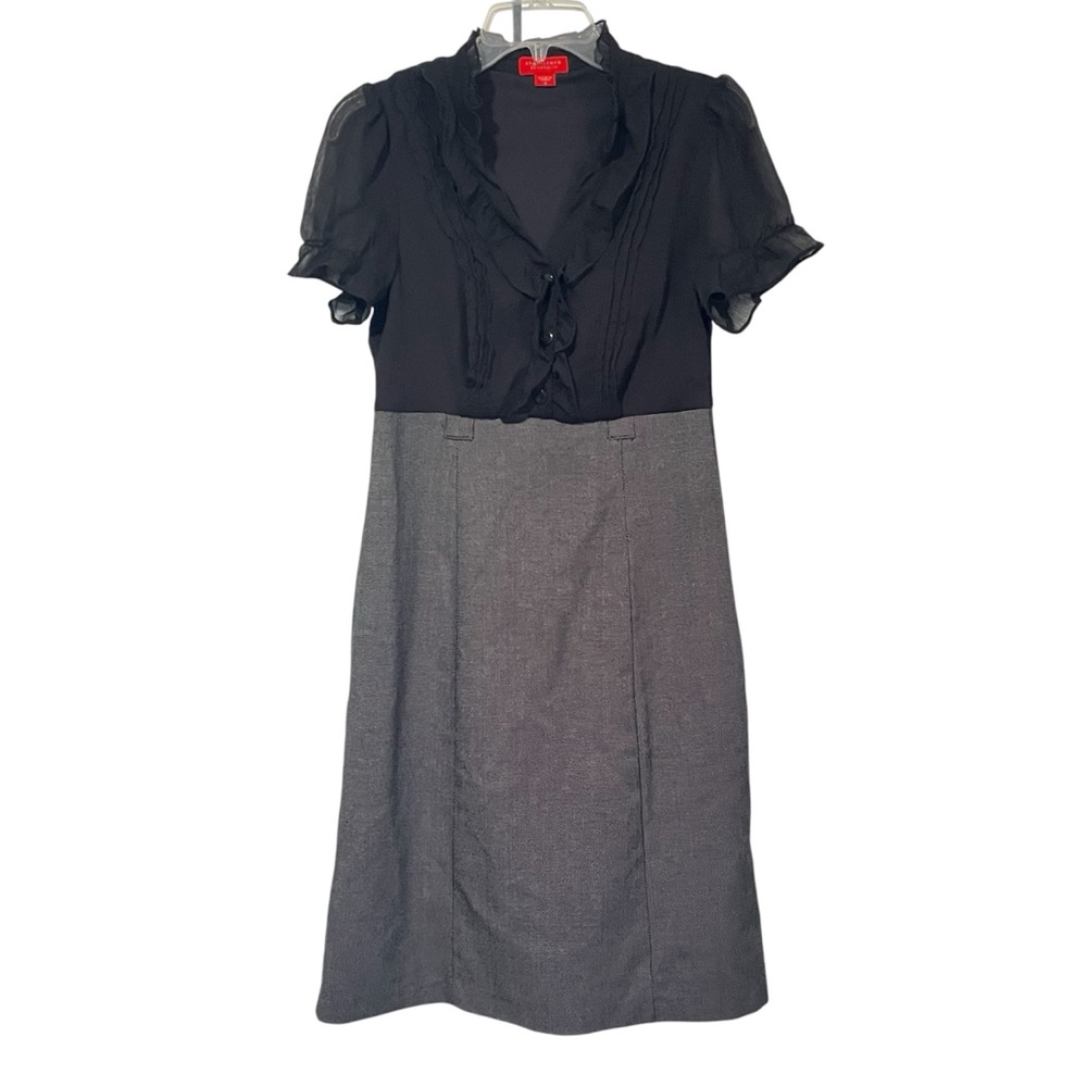 Signature by Sangria size 8 women’s short sleeve two-toned dress